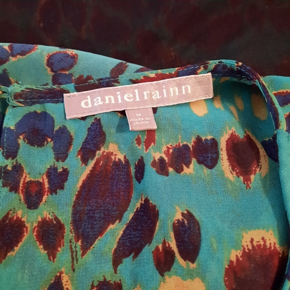 Daniel Rainn Top - Picture 5 of 7